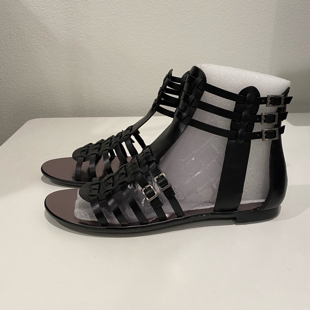 Vince Camuto gladiator style sandals 9